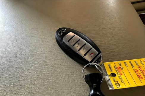 Used 2019 INFINITI QX80 Luxe image 14
