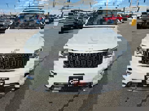 Used 2018 Jeep Grand Cherokee Limited image 8