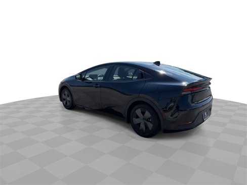 Used 2024 Toyota Prius LE image 8