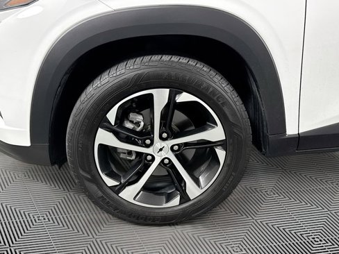 Used 2024 Chevrolet Trax RS image 30