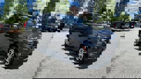 Used 2022 Chevrolet Equinox LT image 2