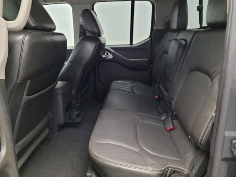 Used 2014 Nissan Frontier PRO-4X w/ Pro-4x Luxury Package image 18