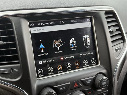 Used 2018 Jeep Grand Cherokee Altitude image 18