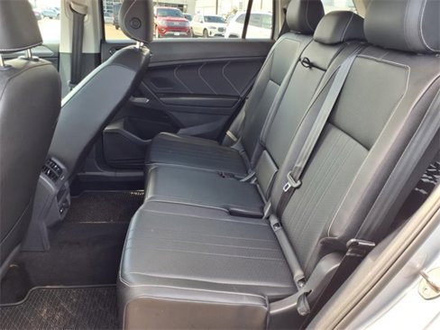 Used 2022 Volkswagen Tiguan SE image 19