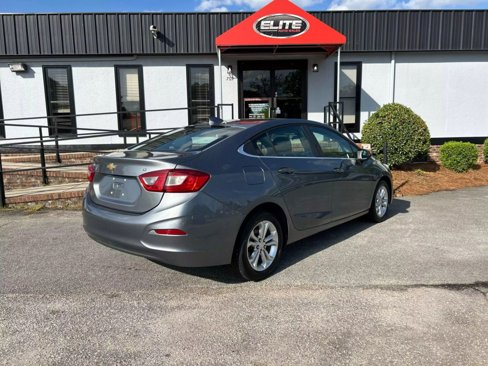 Used 2019 Chevrolet Cruze LT image 6