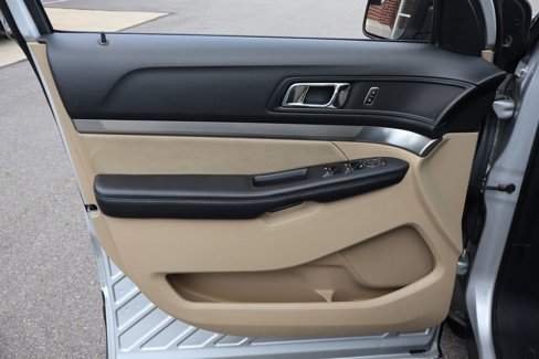 Used 2017 Ford Explorer 4WD image 5