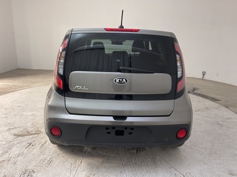 Used 2018 Kia Soul image 11