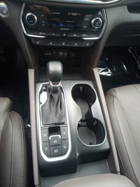 Used 2020 Hyundai Santa Fe Limited w/ Cargo Package image 17