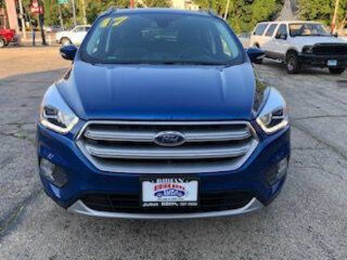 Used 2017 Ford Escape Titanium image 1