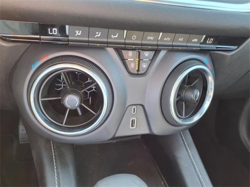 Used 2023 Chevrolet Blazer LT image 26