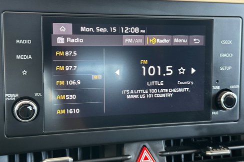 Used 2023 Kia Sportage LX image 18