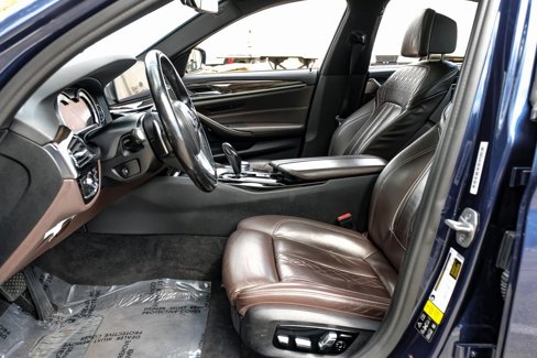 Used 2018 BMW 530i xDrive image 3