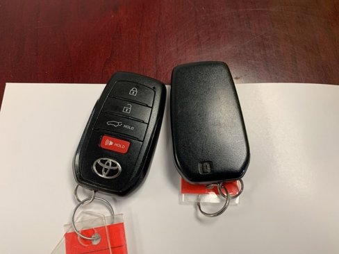 Used 2021 Toyota Highlander Limited image 10