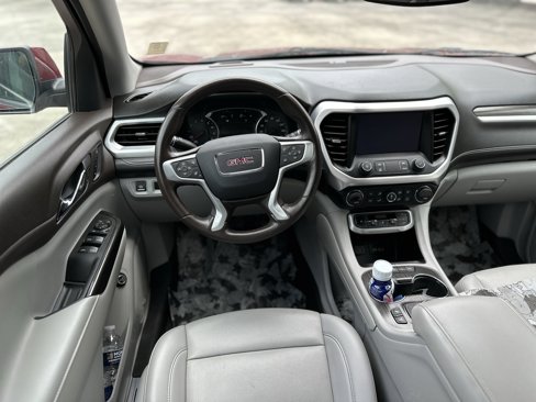 Used 2021 GMC Acadia SLT w/ Preferred Package image 9