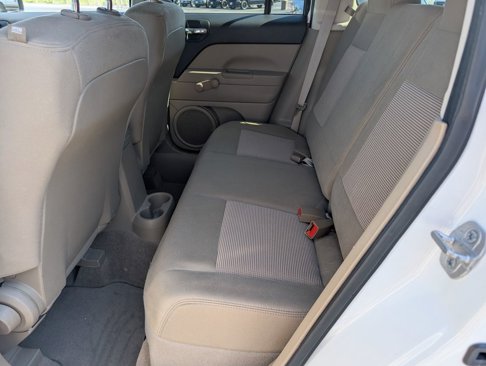 Used 2014 Jeep Patriot Sport image 7