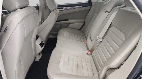 Used 2020 Ford Fusion SE image 22