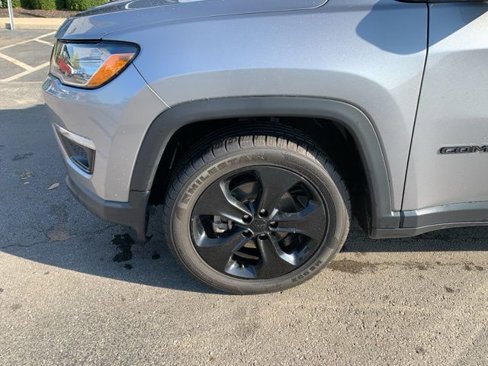 Used 2018 Jeep Compass Altitude w/ Popular Equipment Group image 9