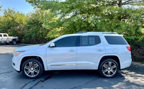 Used 2019 GMC Acadia Denali w/ LPO, Floor Liner Package image 4