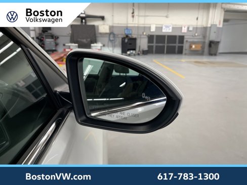 Used 2025 Volkswagen Jetta SE image 7