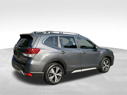 Used 2020 Subaru Forester Touring image 6