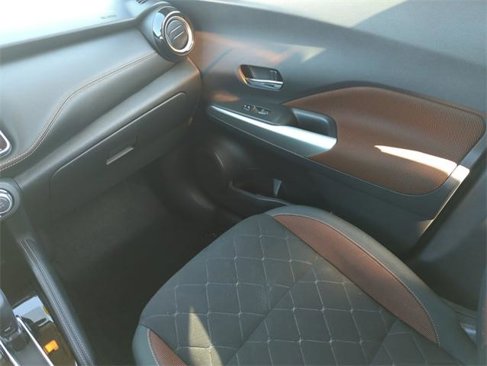 Certified 2020 Nissan Kicks SR w/ Exterior Package image 23