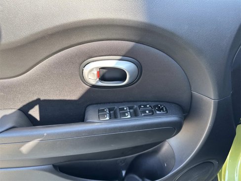 Used 2017 Kia Soul + w/ UVO Package image 19
