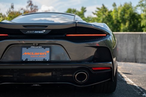 Used 2022 McLaren GT image 29