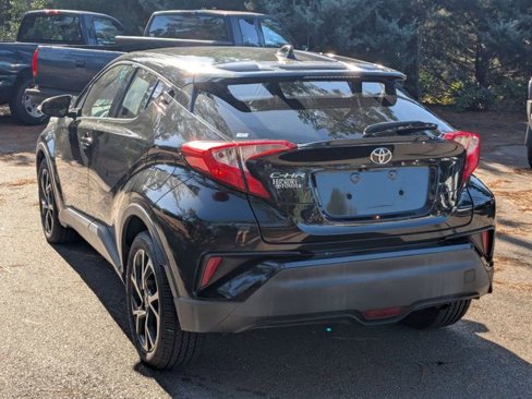 Used 2019 Toyota C-HR Limited image 5