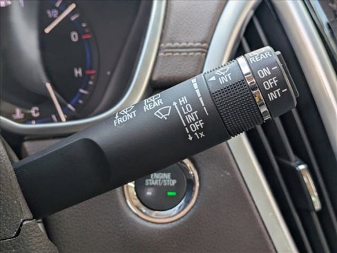 Used 2015 Cadillac SRX Performance w/ Driver Awareness Package image 11
