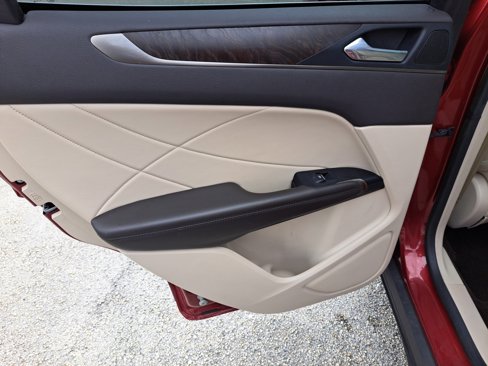 Used 2019 Lincoln MKC Reserve w/ MKC Technology Package image 10