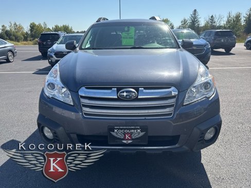 Used 2014 Subaru Outback 2.5i Premium image 2