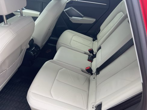 Used 2025 Audi Q3 2.0T Premium image 60