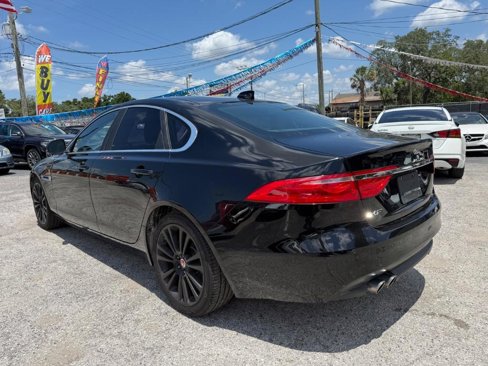 Used 2017 Jaguar XF Prestige image 7