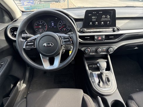 Certified 2020 Kia Forte LXS image 13