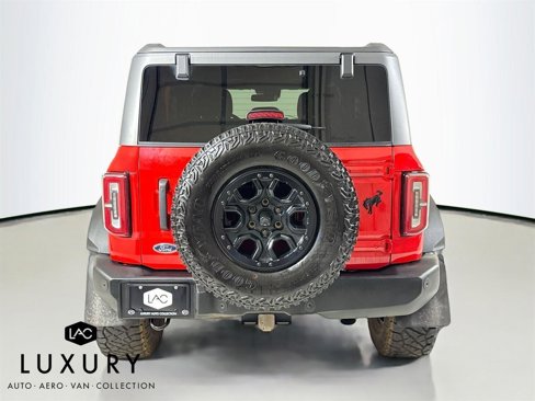 Used 2022 Ford Bronco Wildtrak image 5