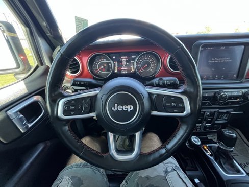 Used 2021 Jeep Wrangler Unlimited Rubicon image 12