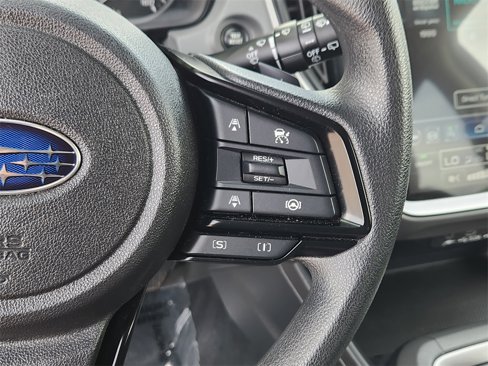 Used 2024 Subaru Crosstrek 2.0i Premium image 17