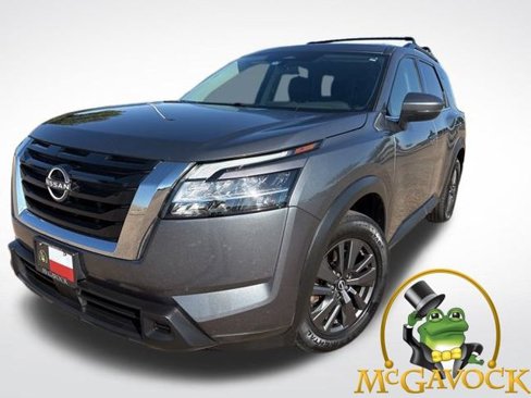 Used 2022 Nissan Pathfinder SV w/ SV Premium Package image 1