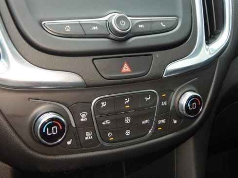 Used 2020 Chevrolet Equinox LT image 22