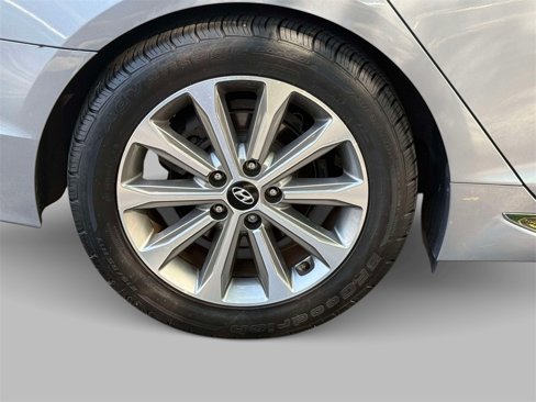 Used 2016 Hyundai Sonata Limited w/ Option Group 04 image 12