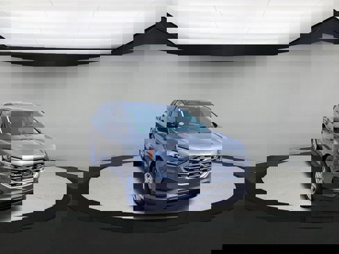 Used 2022 Ford Edge SE image 2