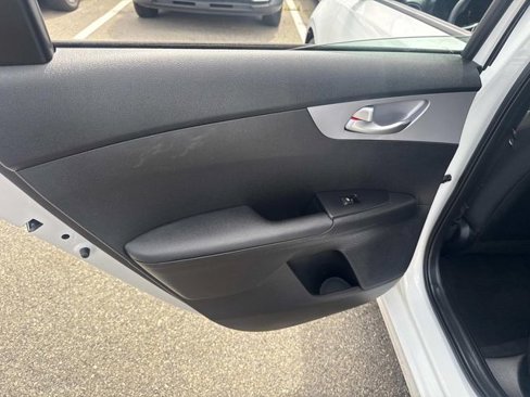 Used 2023 Kia Forte LXS w/ LXS Technology Package image 15