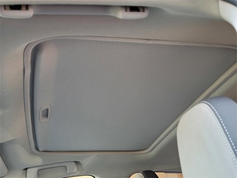 Used 2015 Toyota RAV4 XLE image 17