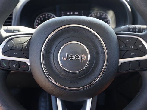 New 2023 Jeep Renegade Latitude w/ Sun & Fun Group image 25