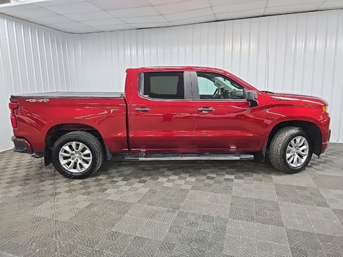 Used 2020 Chevrolet Silverado 1500 Custom w/ Custom Value Package image 2