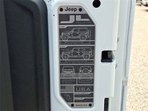 Used 2024 Jeep Wrangler Unlimited Sahara image 30