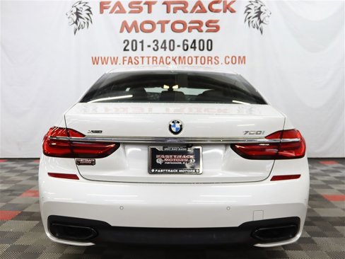 Used 2016 BMW 750i xDrive image 5