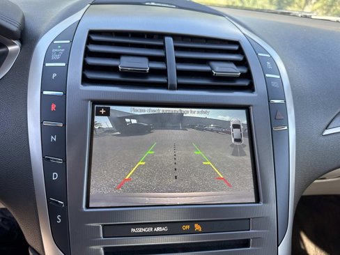 Used 2018 Lincoln MKZ Reserve image 24