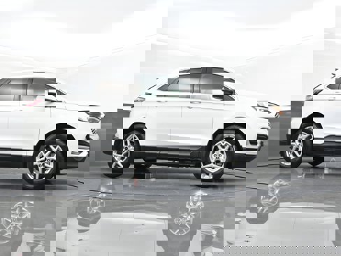 Used 2023 Ford Edge SEL image 37