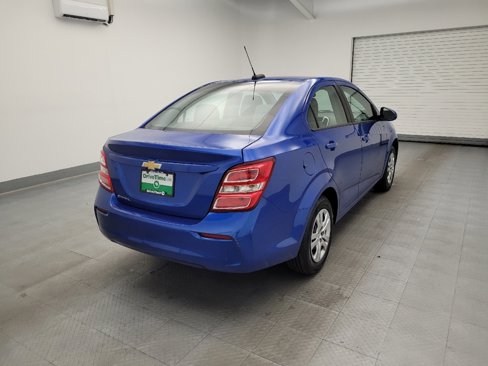 Used 2017 Chevrolet Sonic LS image 9